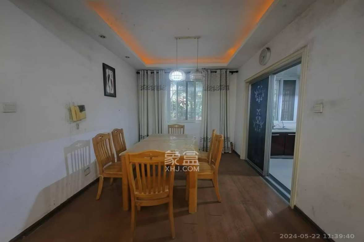 长丰星城  4室2厅2卫    1600.0元/月室内图