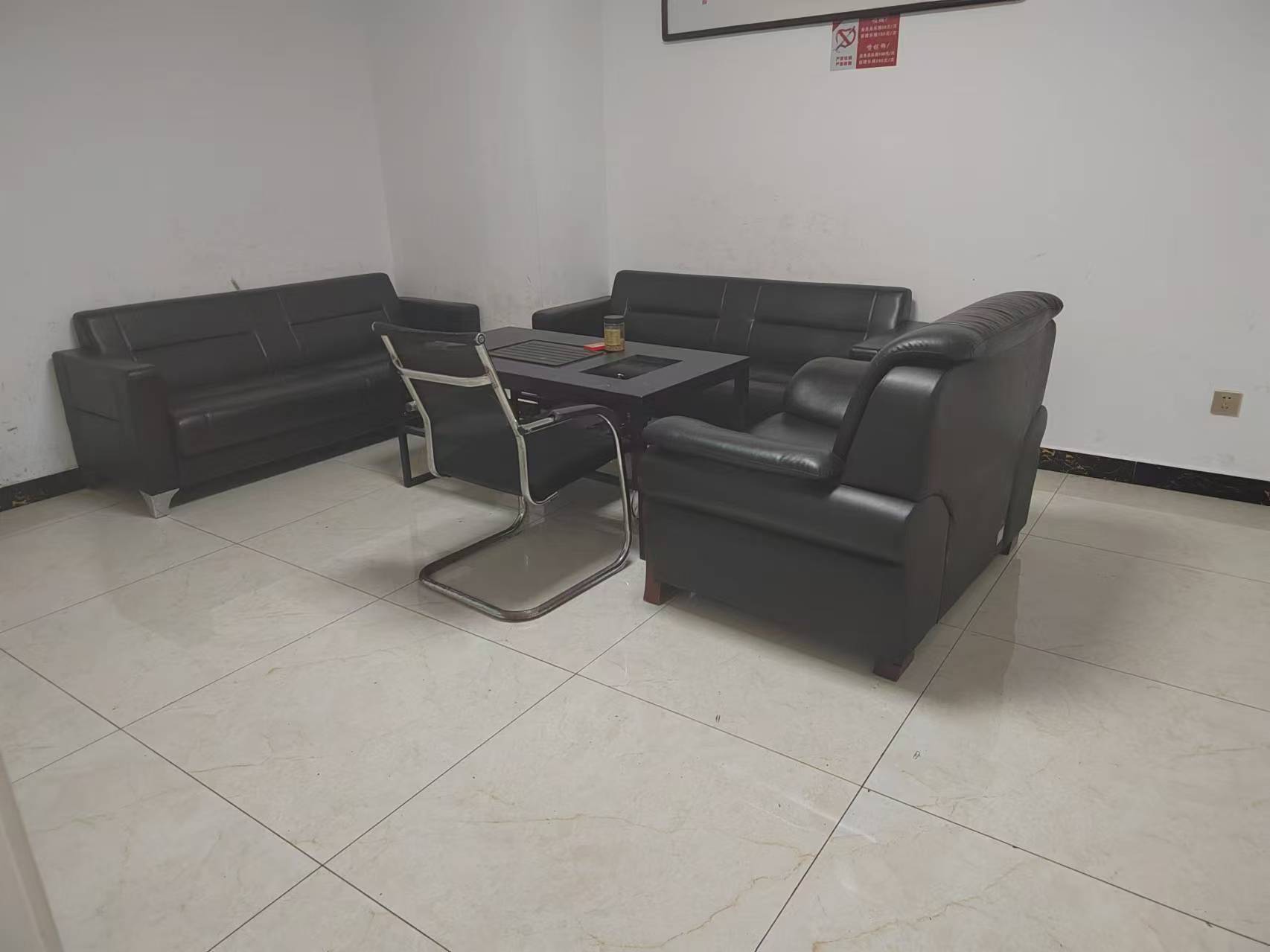 三星华厦   300.0㎡      8000.0元/月室内图