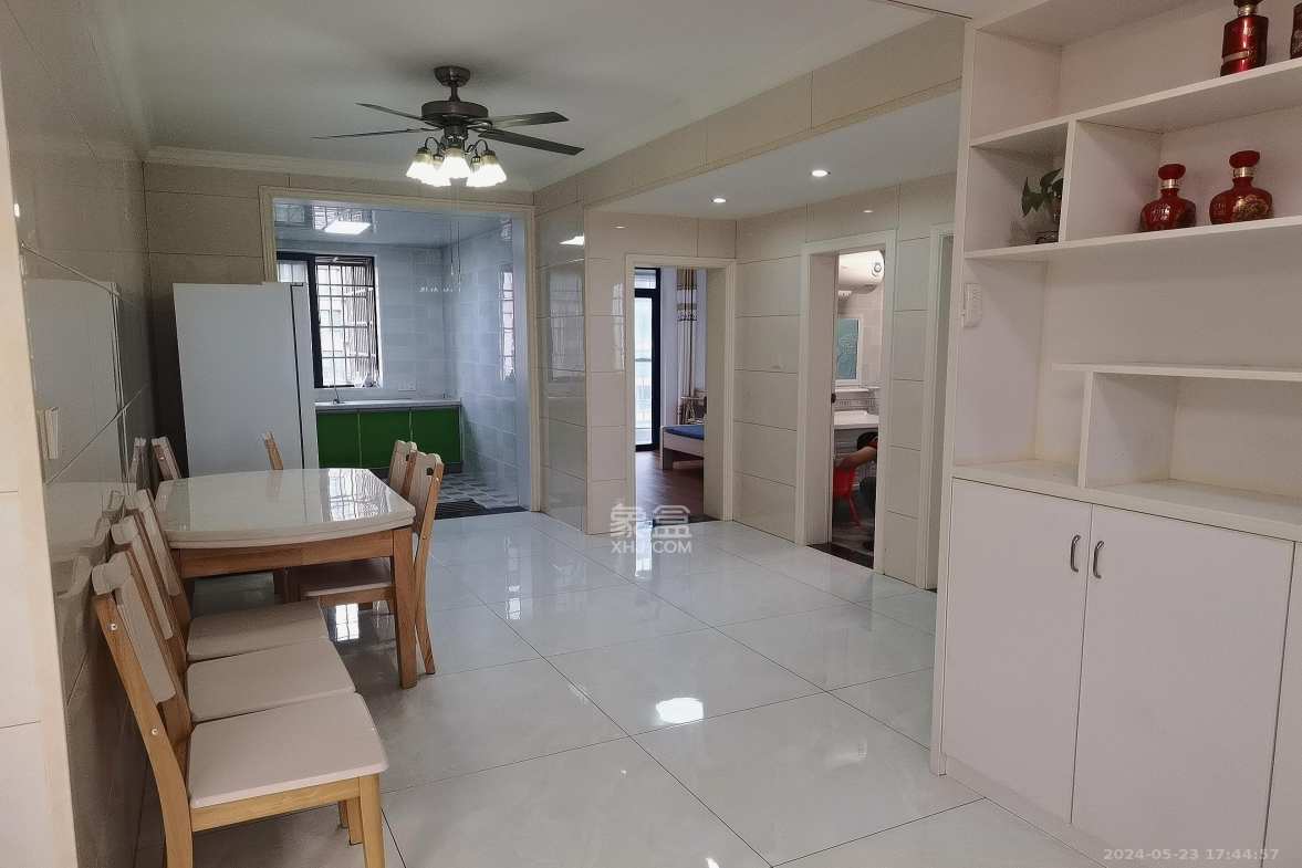 中建麓山和苑 3室2厅1卫 2600.0元/月 中建麓山和苑 3室2厅1卫 2600.0元/月室内图