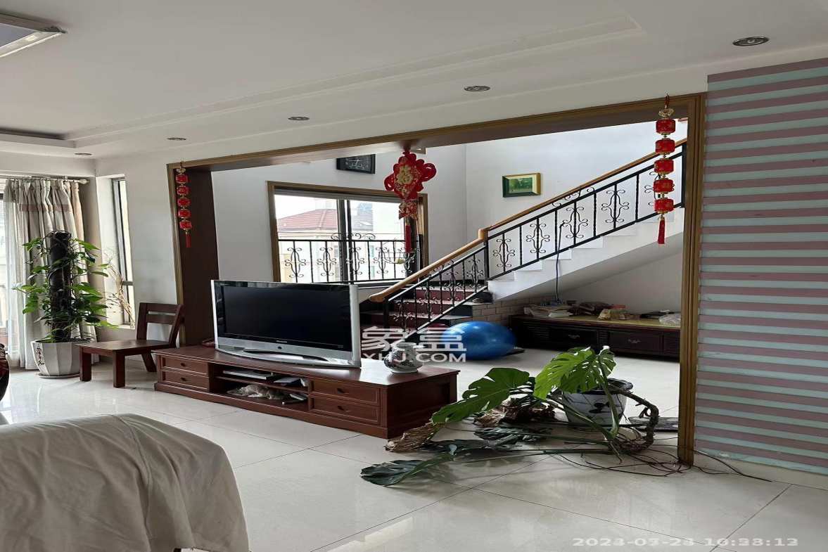 上海城小区  5室2厅2卫    5000.0元/月室内图