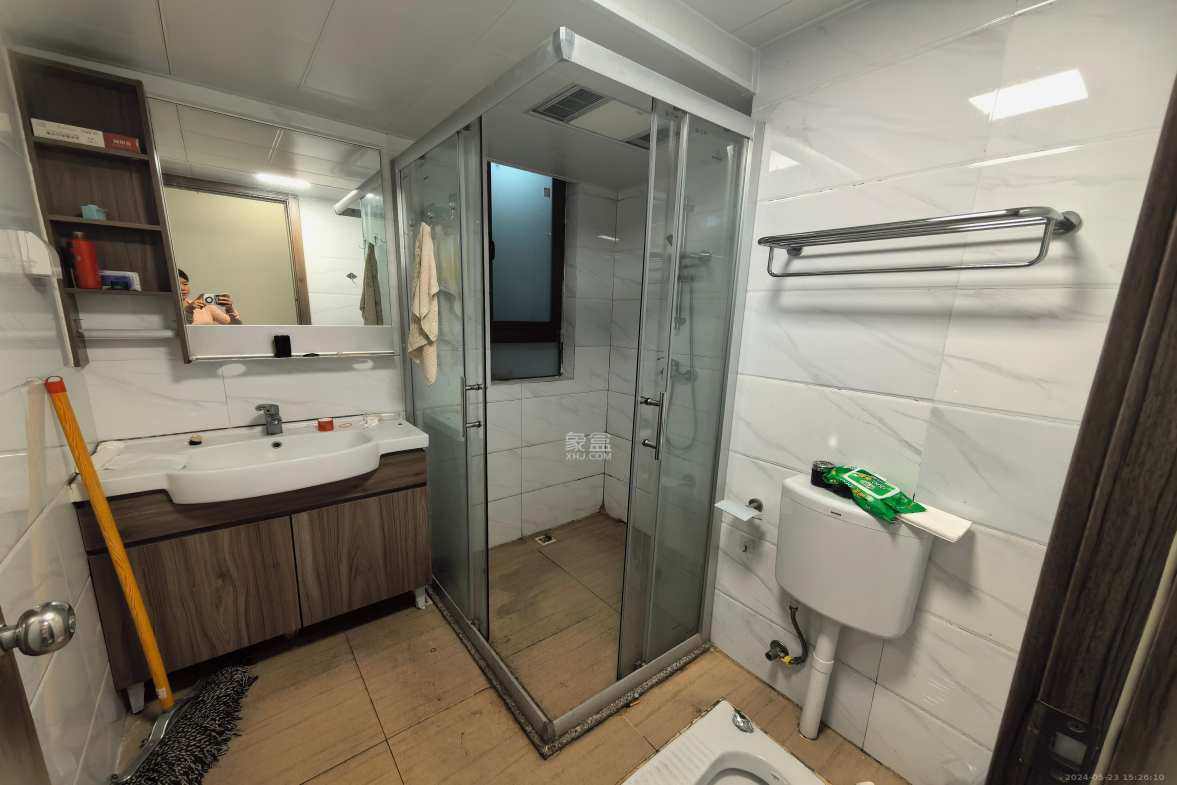 碧桂园公园壹号(凯怡茗苑) 3室2厅1卫 1600.0元/月 碧桂园公园壹号(凯怡茗苑) 3室2厅1卫 1600.0元/月室内图