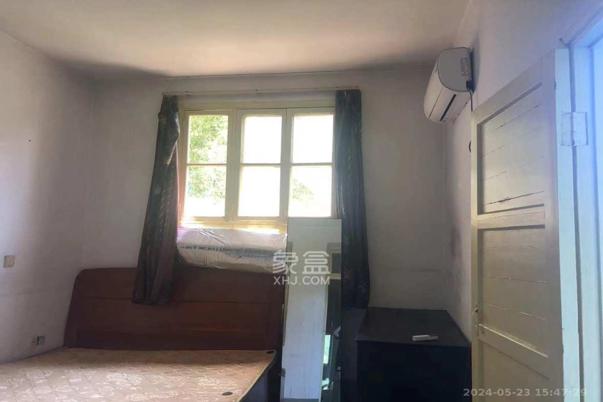 测绘局单位房 3室1厅1卫 1500.0元/月 测绘局单位房 3室1厅1卫 1500.0元/月户型图