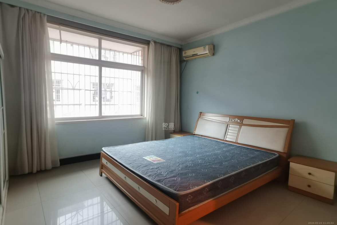 泉塘小区  3室2厅2卫    1300.0元/月 泉塘小区  3室2厅2卫    1300.0元/月室内图