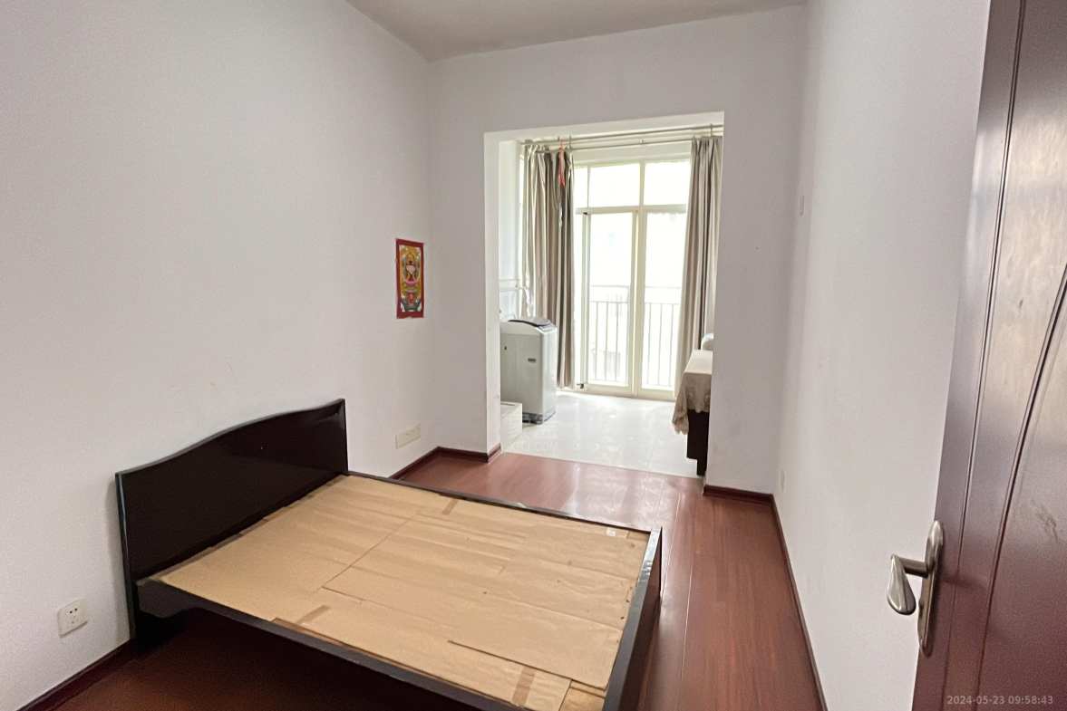 湘银二期世纪花园 3室2厅2卫 1500.0元/月 湘银二期世纪花园 3室2厅2卫 1500.0元/月室内图