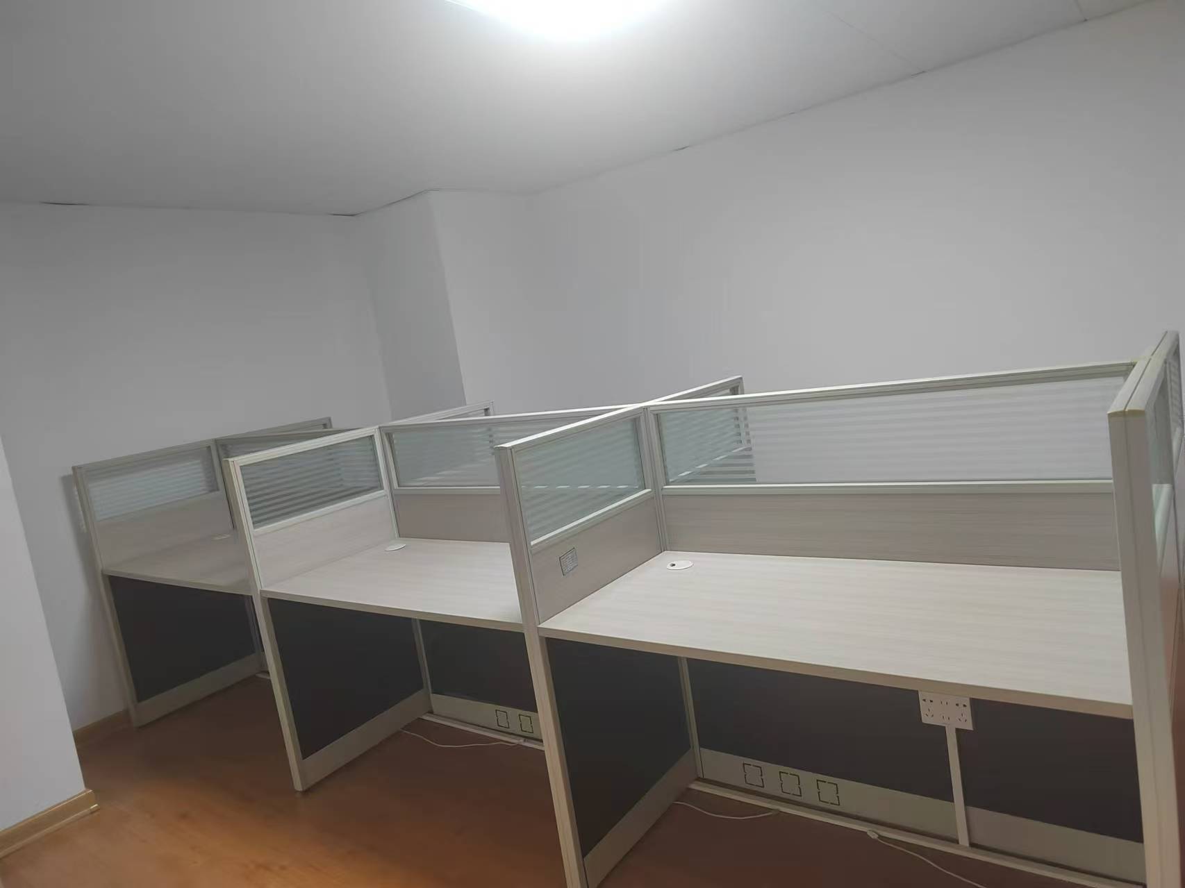 三星华厦   300.0㎡      8000.0元/月室内图