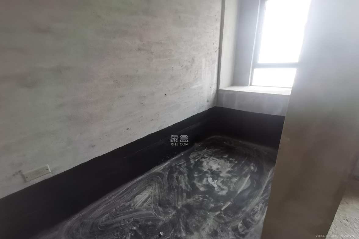 中建昭山印象  5室2厅3卫   100.00万客厅