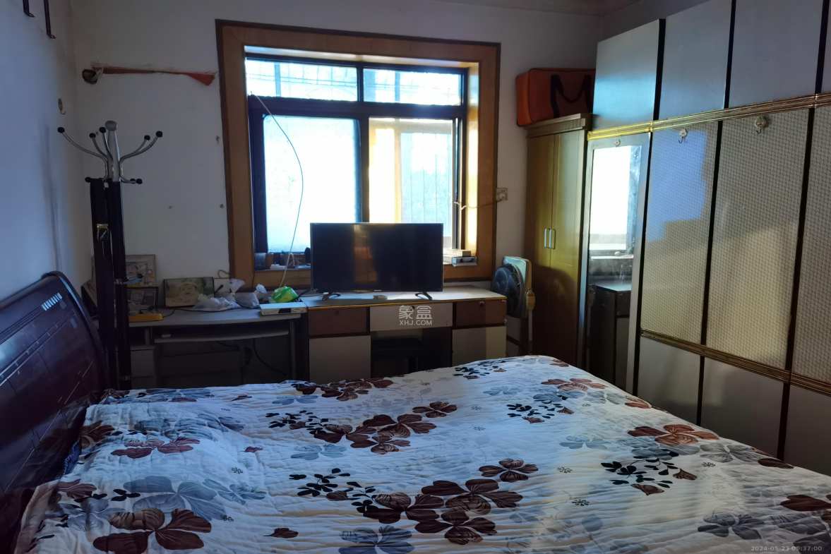 四星客车厂（四星小区）  3室2厅2卫    1400.0元/月室内图