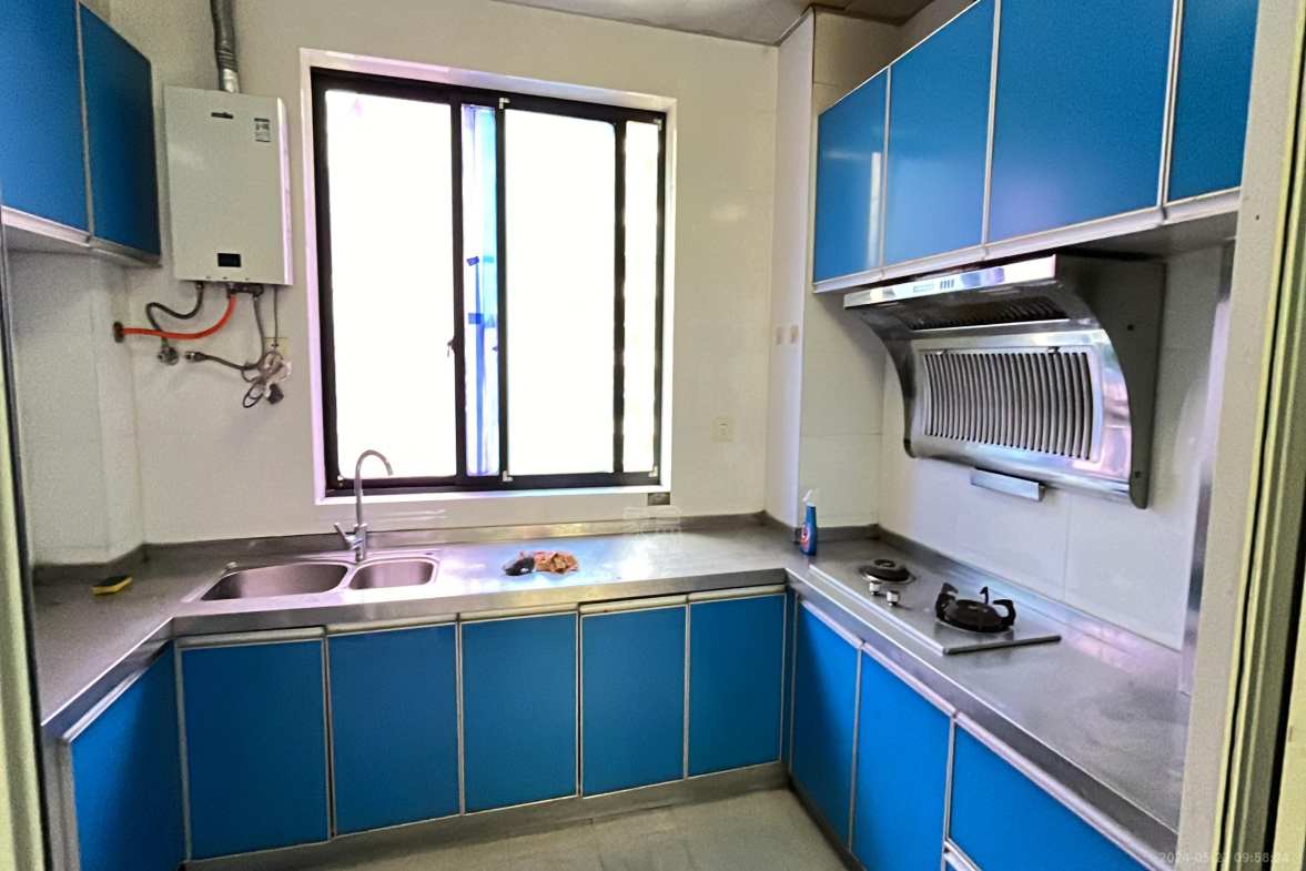 湘银二期世纪花园 3室2厅2卫 1500.0元/月 湘银二期世纪花园 3室2厅2卫 1500.0元/月室内图