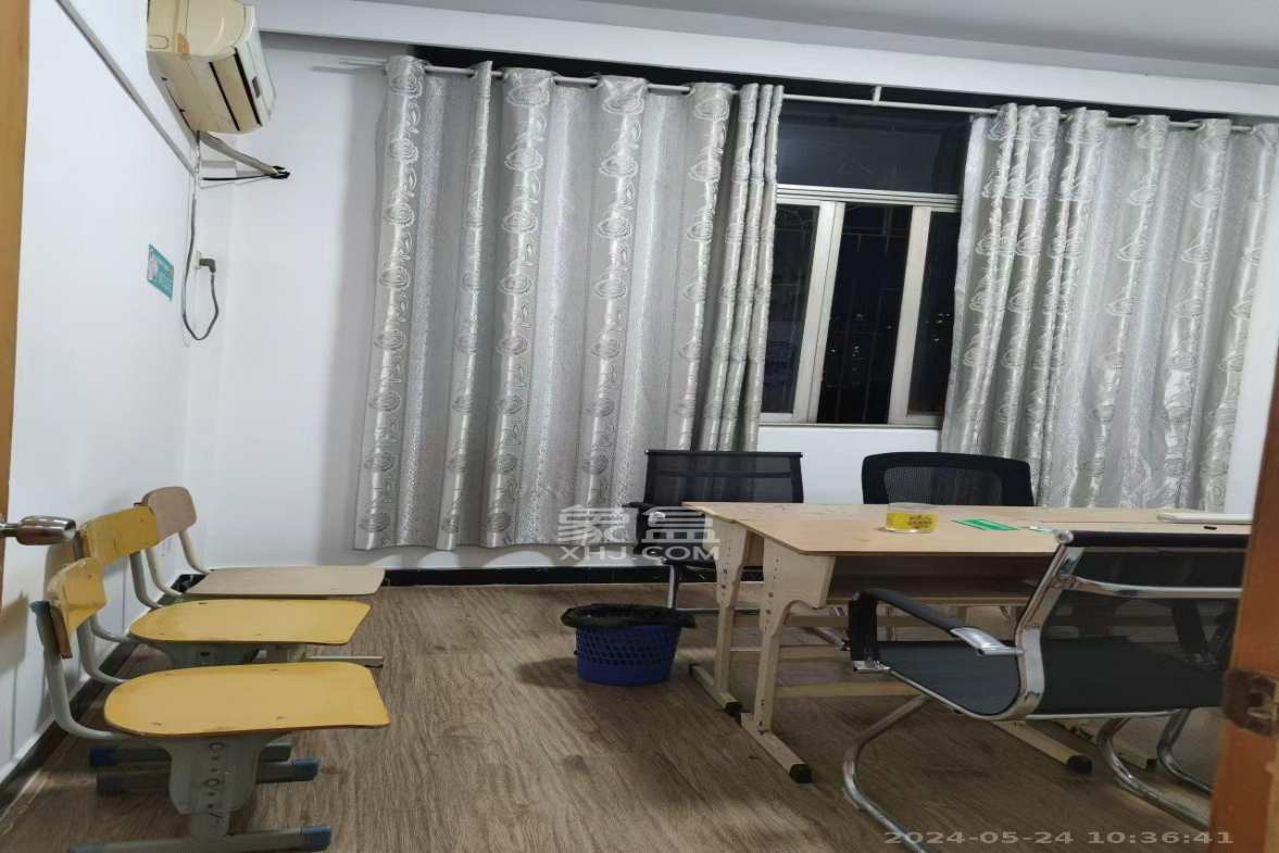 星沙二区 3室2厅1卫 1000.0元/月 星沙二区 3室2厅1卫 1000.0元/月室内图