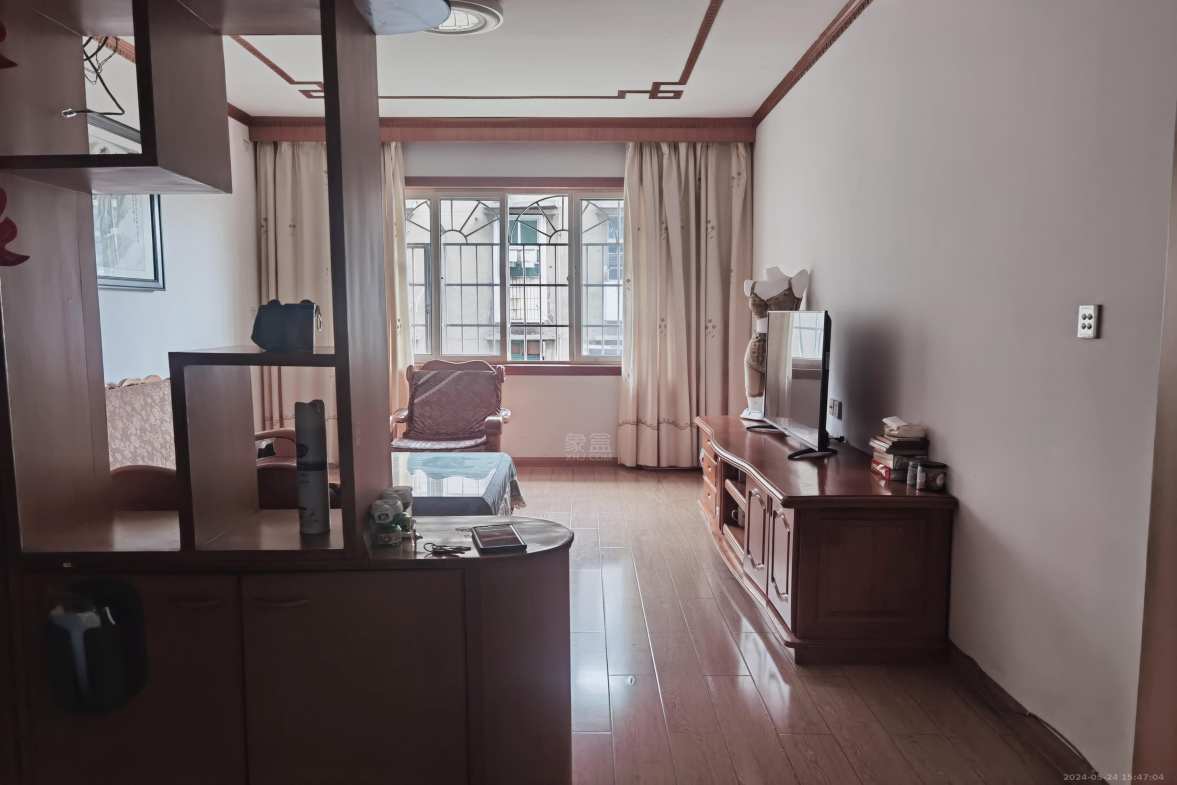 桥梁厂一区万泥塘一村  3室2厅1卫   1200.00元/月室内图