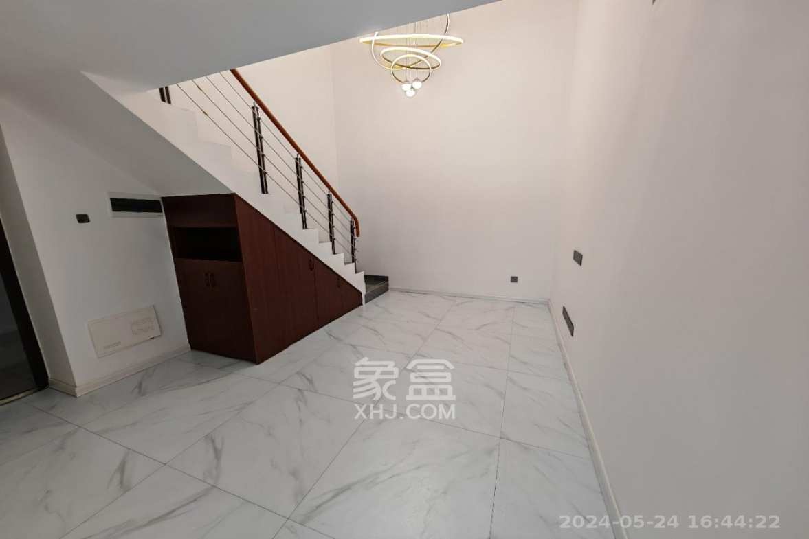 京武浪琴山三期(京武中心) 2室2厅1卫 2400.0元/月 京武浪琴山三期(京武中心) 2室2厅1卫 2400.0元/月室内图