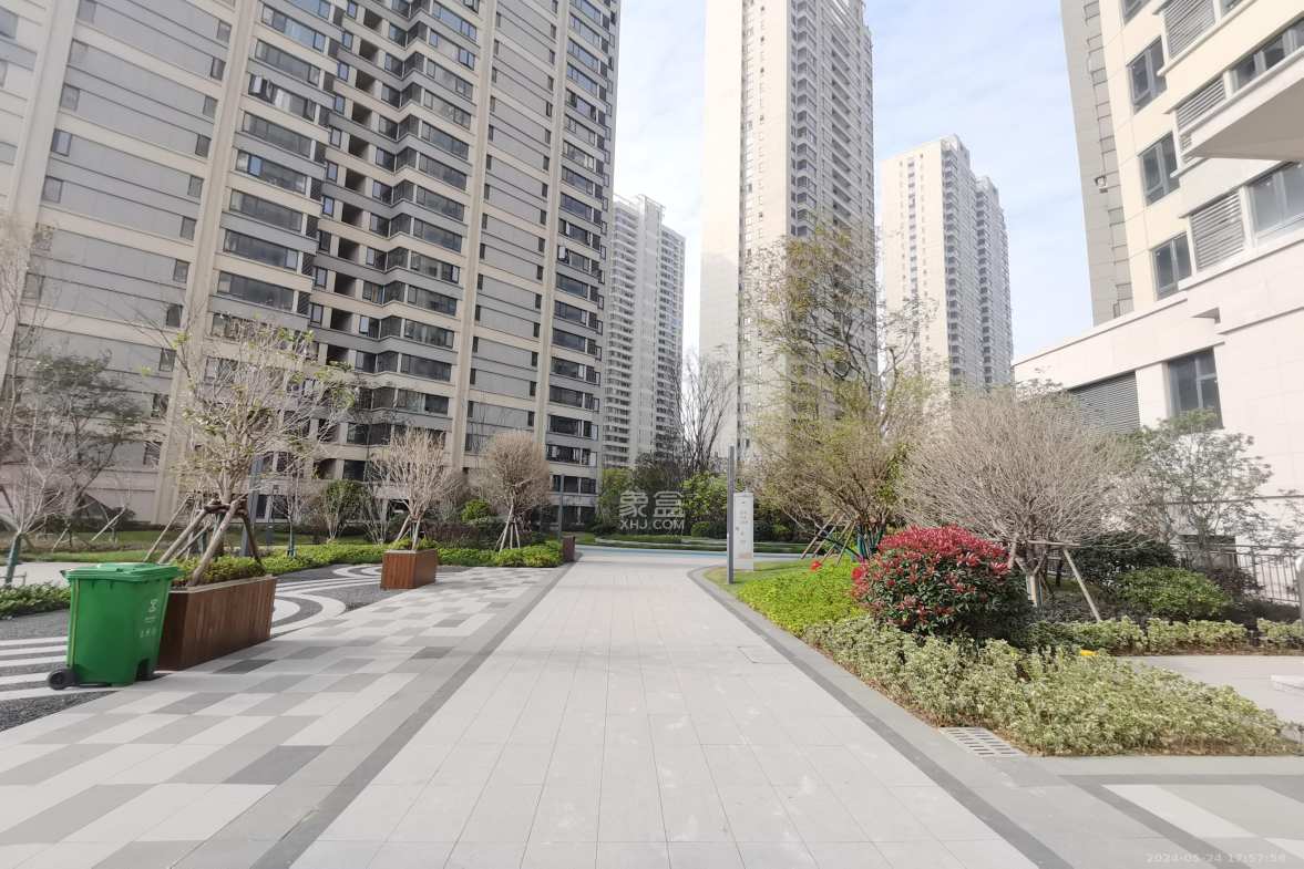 五矿万境水岸  4室2厅2卫   85.00万室内图1