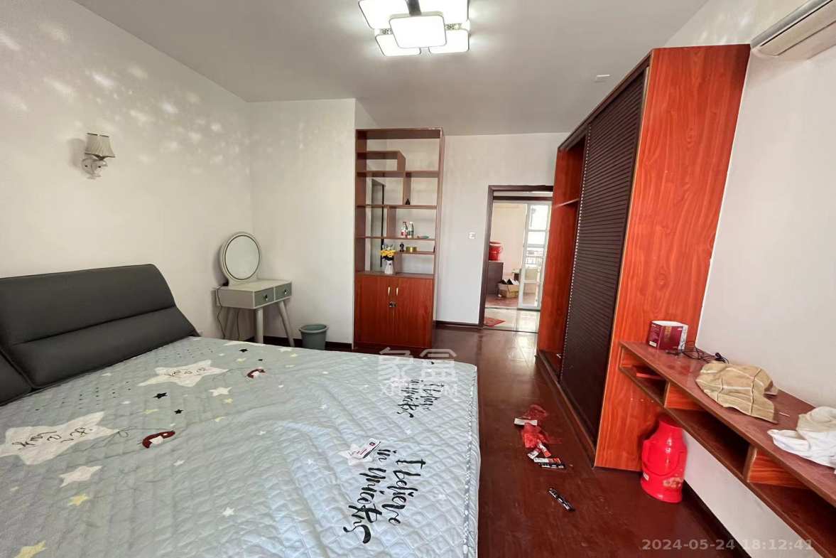 佛奥康桥水岸  3室2厅1卫    2000.0元/月 佛奥康桥水岸  3室2厅1卫    2000.0元/月室内图