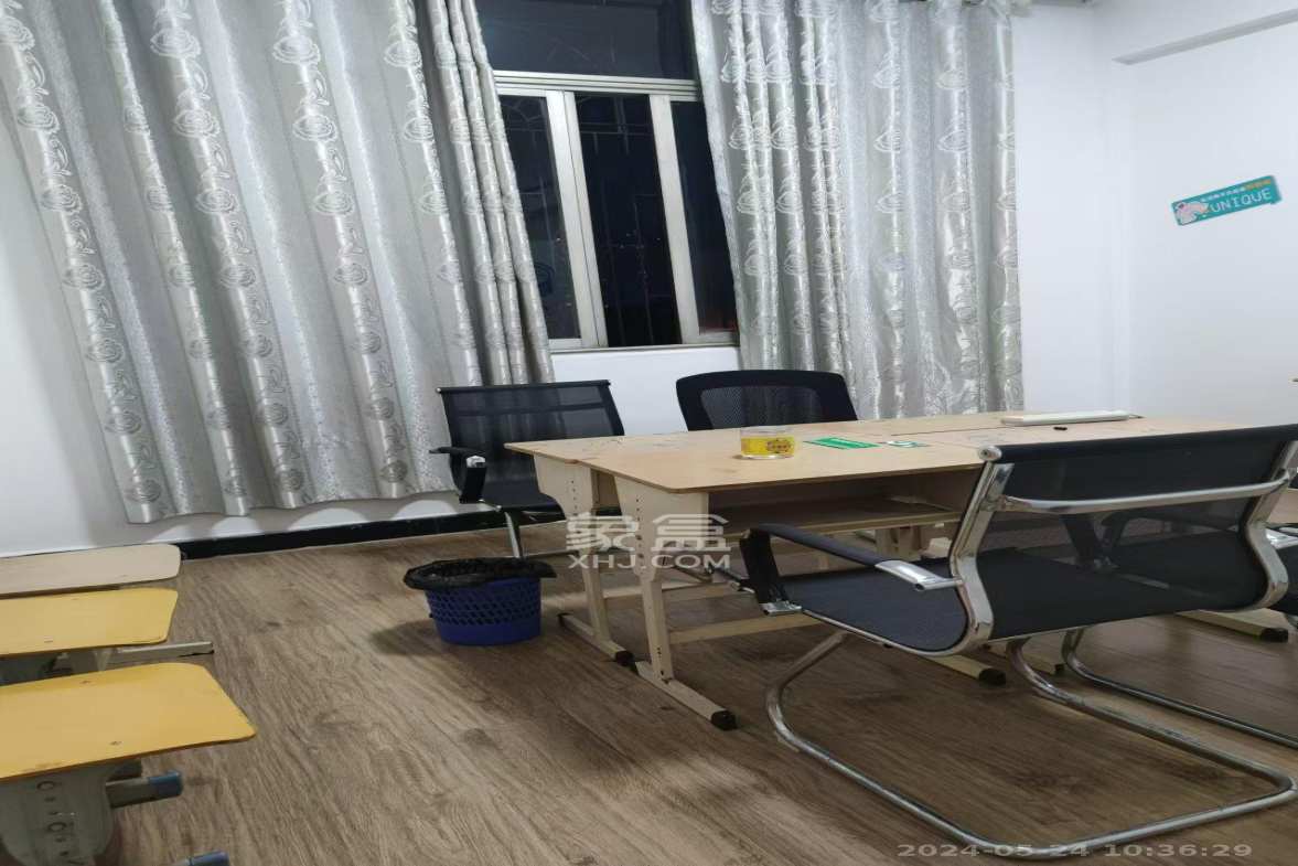 星沙二区 3室2厅1卫 1000.0元/月 星沙二区 3室2厅1卫 1000.0元/月室内图