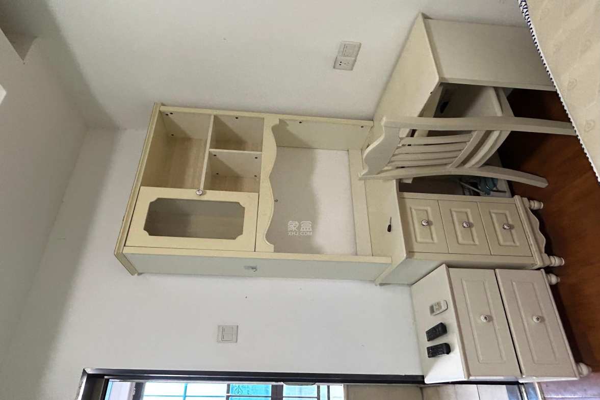 长盛上东区  1室1厅1卫    1600.0元/月室内图