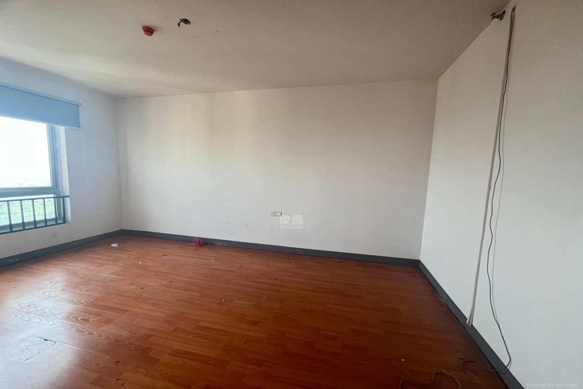 湘江壹号一二三期(创远湘江壹号) 5室2厅4卫 3000.0元/月 湘江壹号一二三期(创远湘江壹号) 5室2厅4卫 3000.0元/月室内图