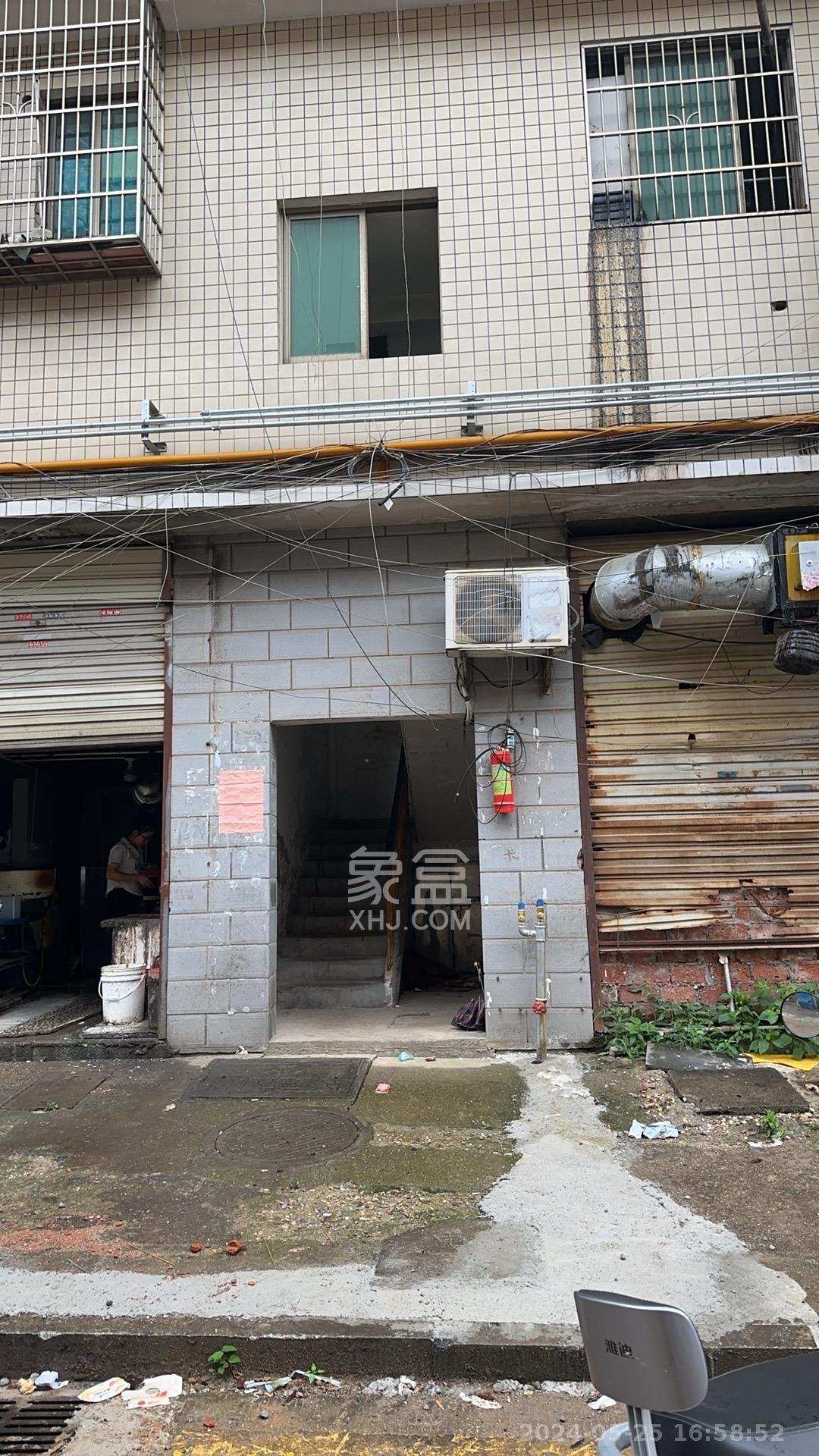黄金乡金沙村废旧大市场 3室2厅1卫 1200.0元/月 黄金乡金沙村废旧大市场 3室2厅1卫 1200.0元/月室内图