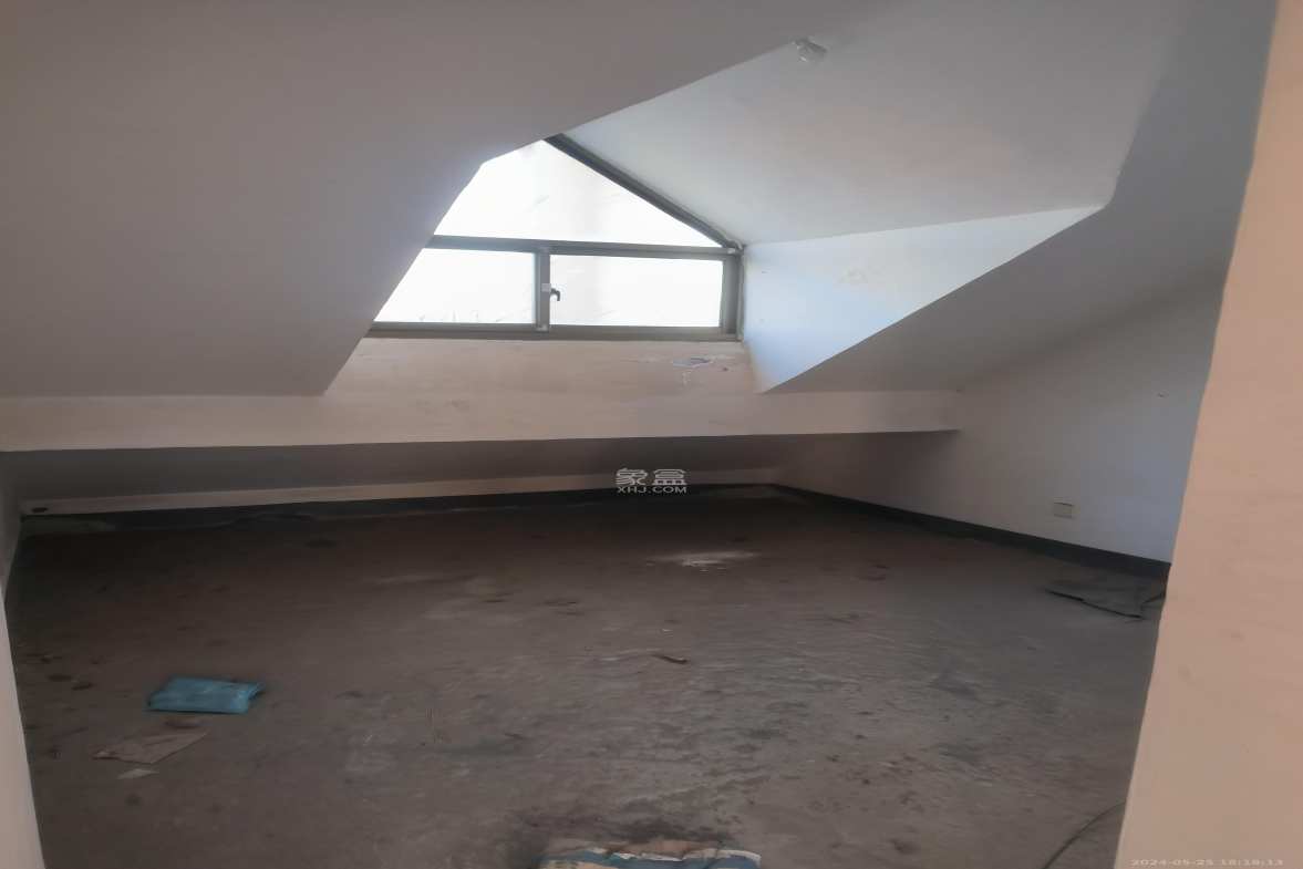 中天瑞景  5室2厅2卫    2000.0元/月 中天瑞景  5室2厅2卫    2000.0元/月室内图