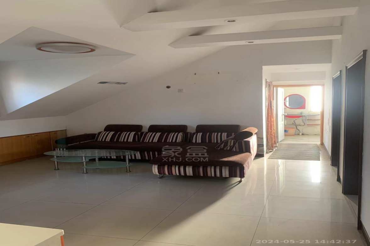 玫瑰名城百合苑  2室1厅1卫    800.0元/月 玫瑰名城百合苑  2室1厅1卫    800.0元/月室内图