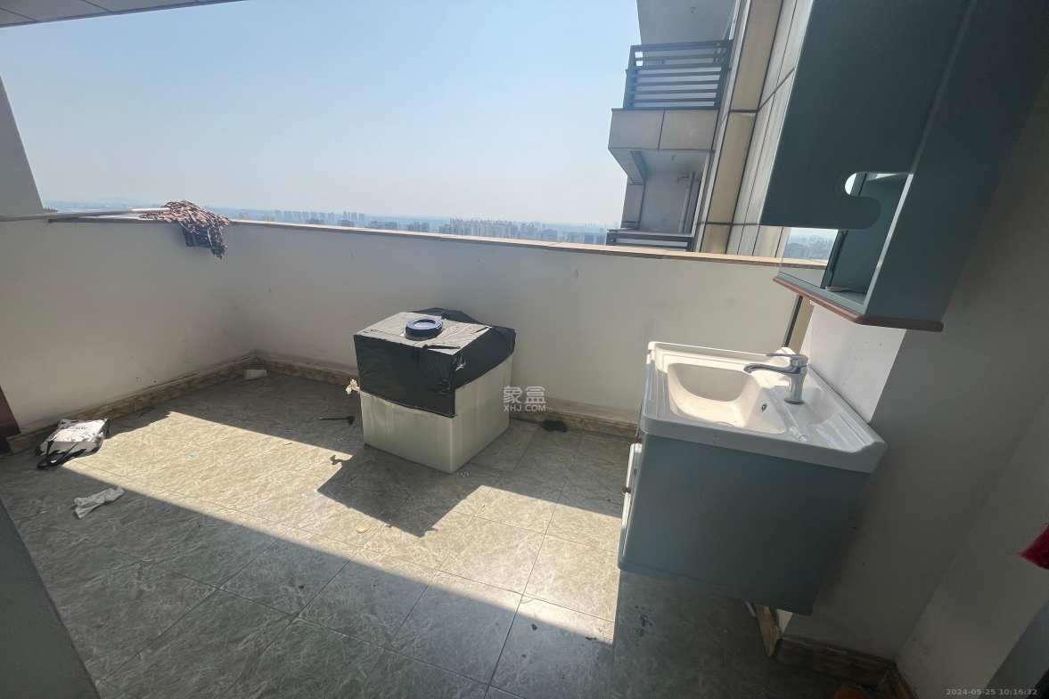 湘江壹号一二三期(创远湘江壹号) 5室2厅4卫 3000.0元/月 湘江壹号一二三期(创远湘江壹号) 5室2厅4卫 3000.0元/月室内图