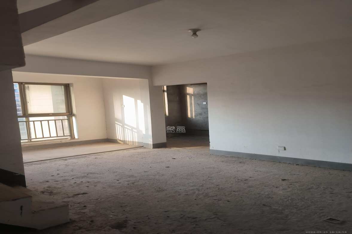 中天瑞景  5室2厅2卫    2000.0元/月 中天瑞景  5室2厅2卫    2000.0元/月室内图