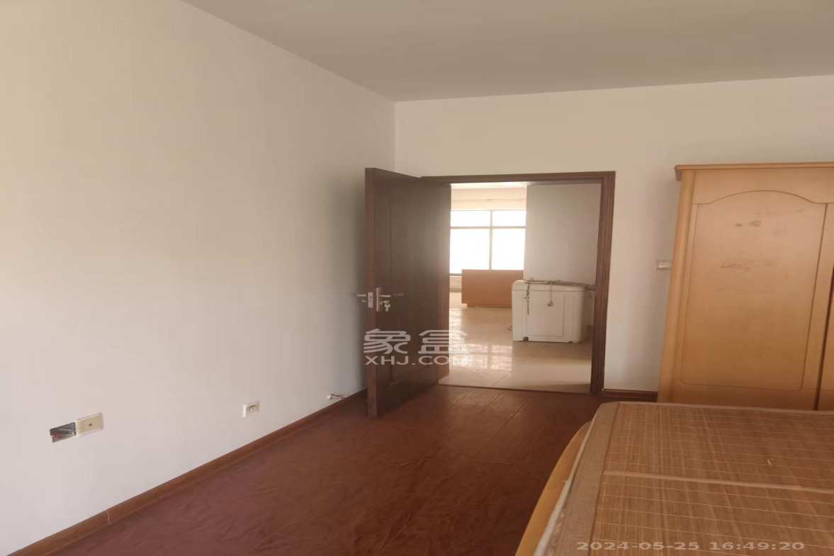 伞厂宿舍  2室1厅1卫   2000.00元/月室内图