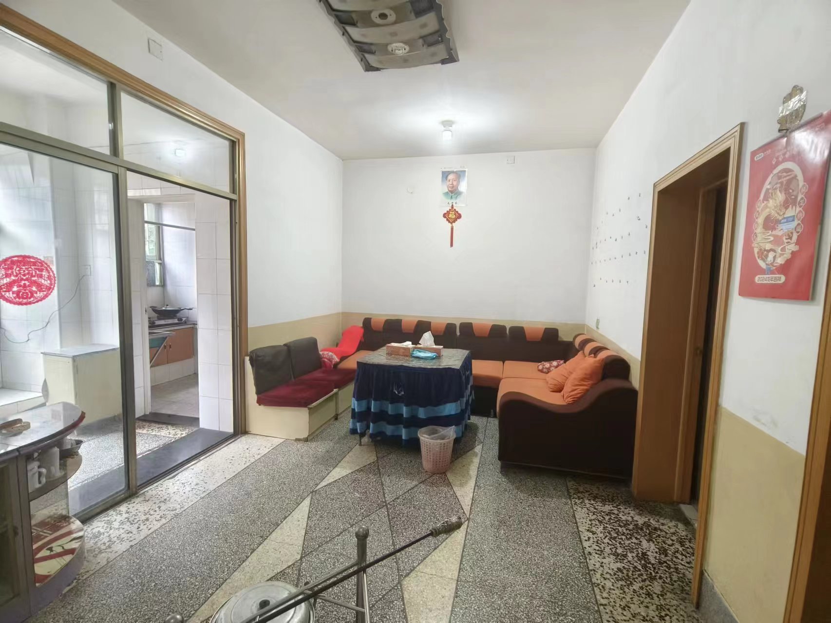 工商银行涟钢支行家属区  2室1厅1卫    23.8万