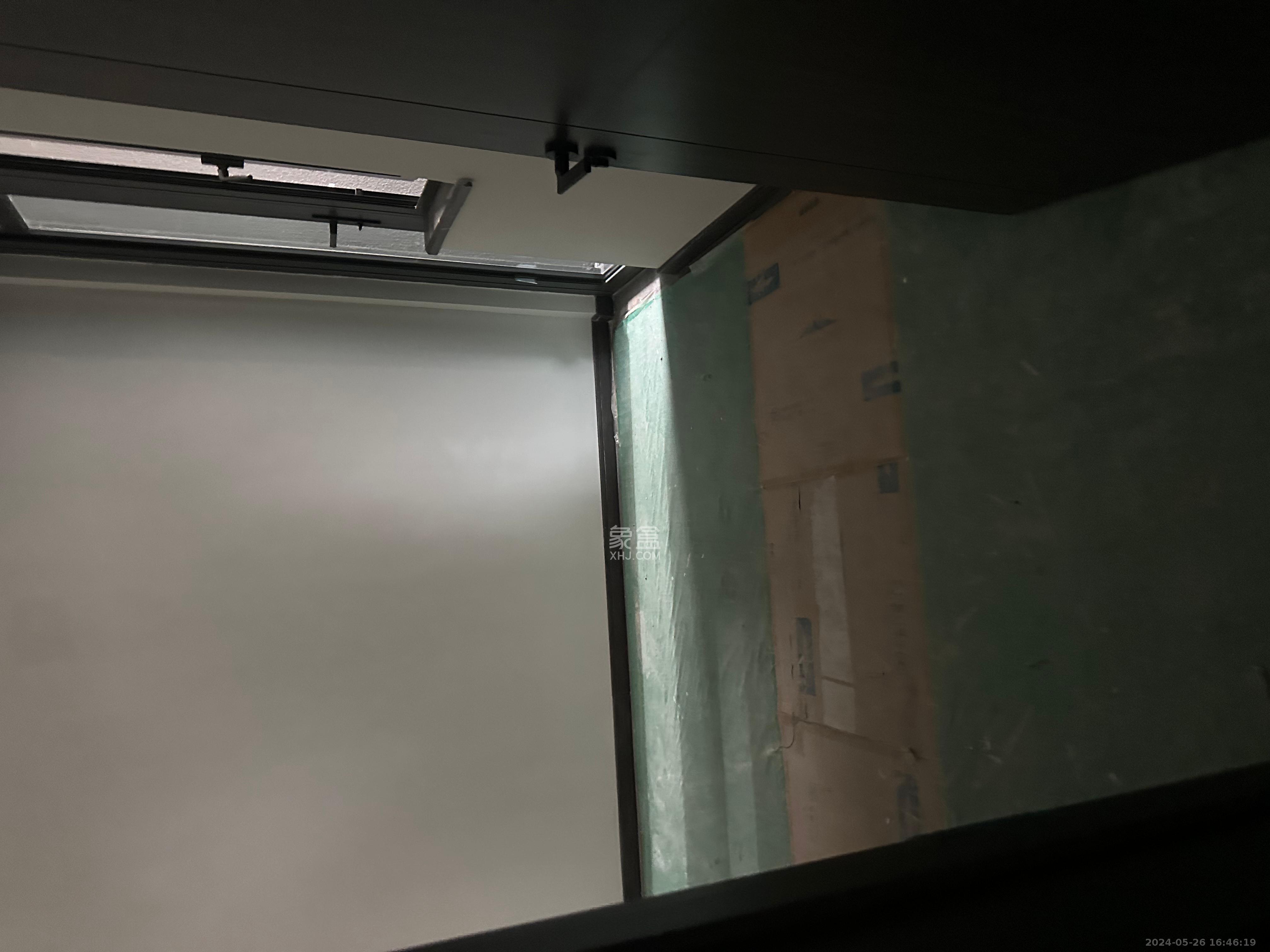 绿地麓云国际一期  3室2厅2卫    5000.0元/月