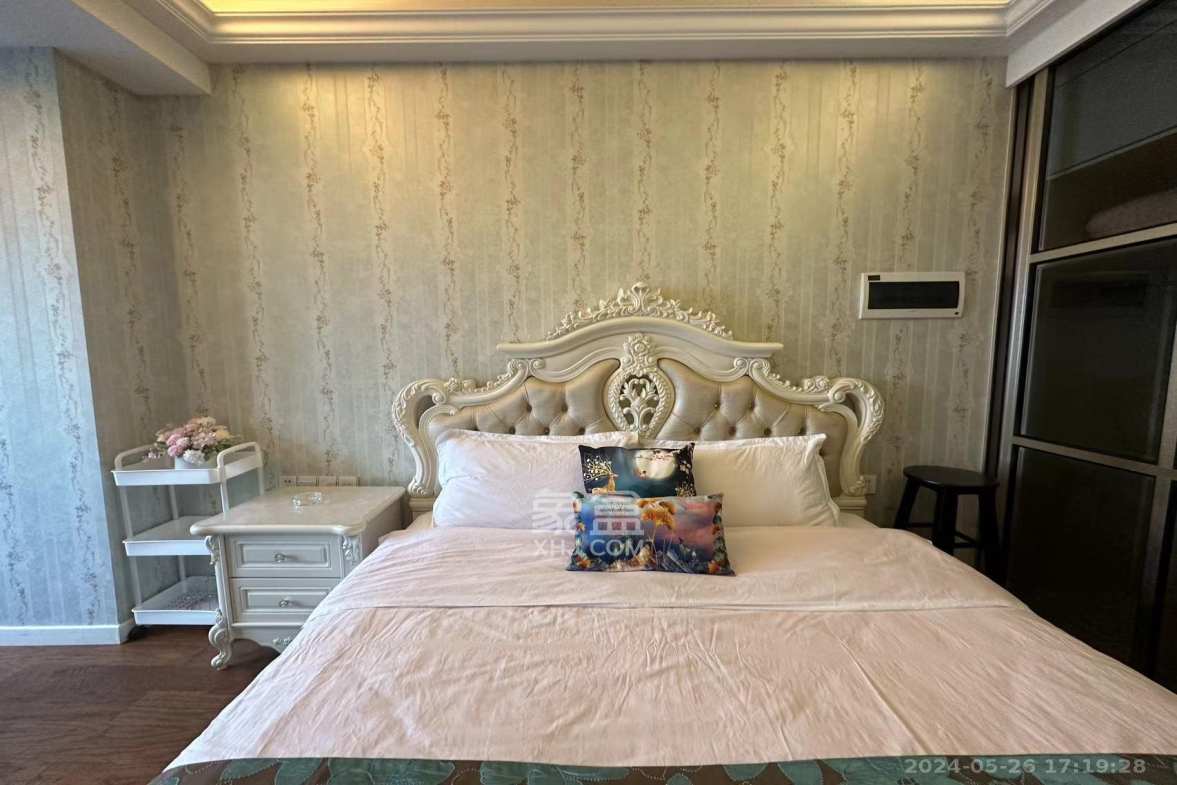 壹号公馆  1室1厅1卫   2800.00元/月室内图
