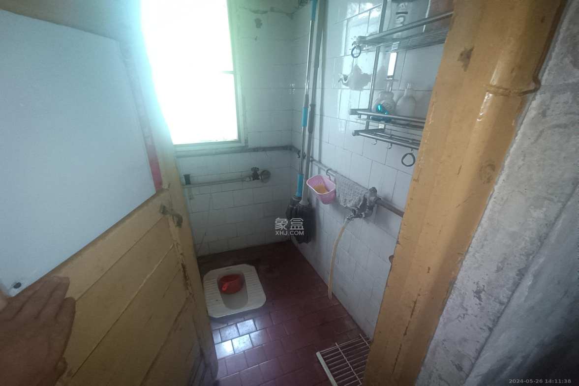 桔园小区1-8片  3室1厅1卫    1000.0元/月 桔园小区1-8片  3室1厅1卫    1000.0元/月室内图