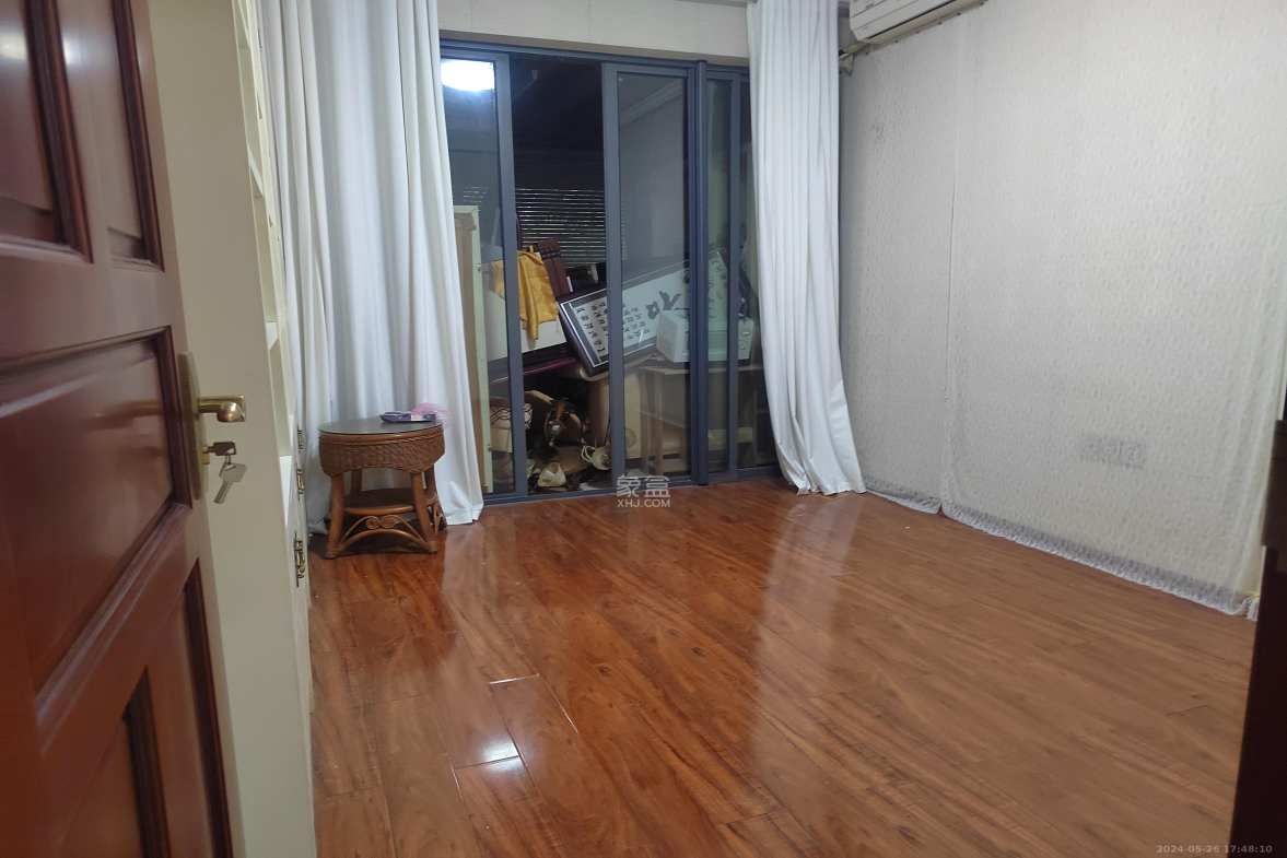 中城丽景香山园  3室2厅2卫    3200.0元/月室内图