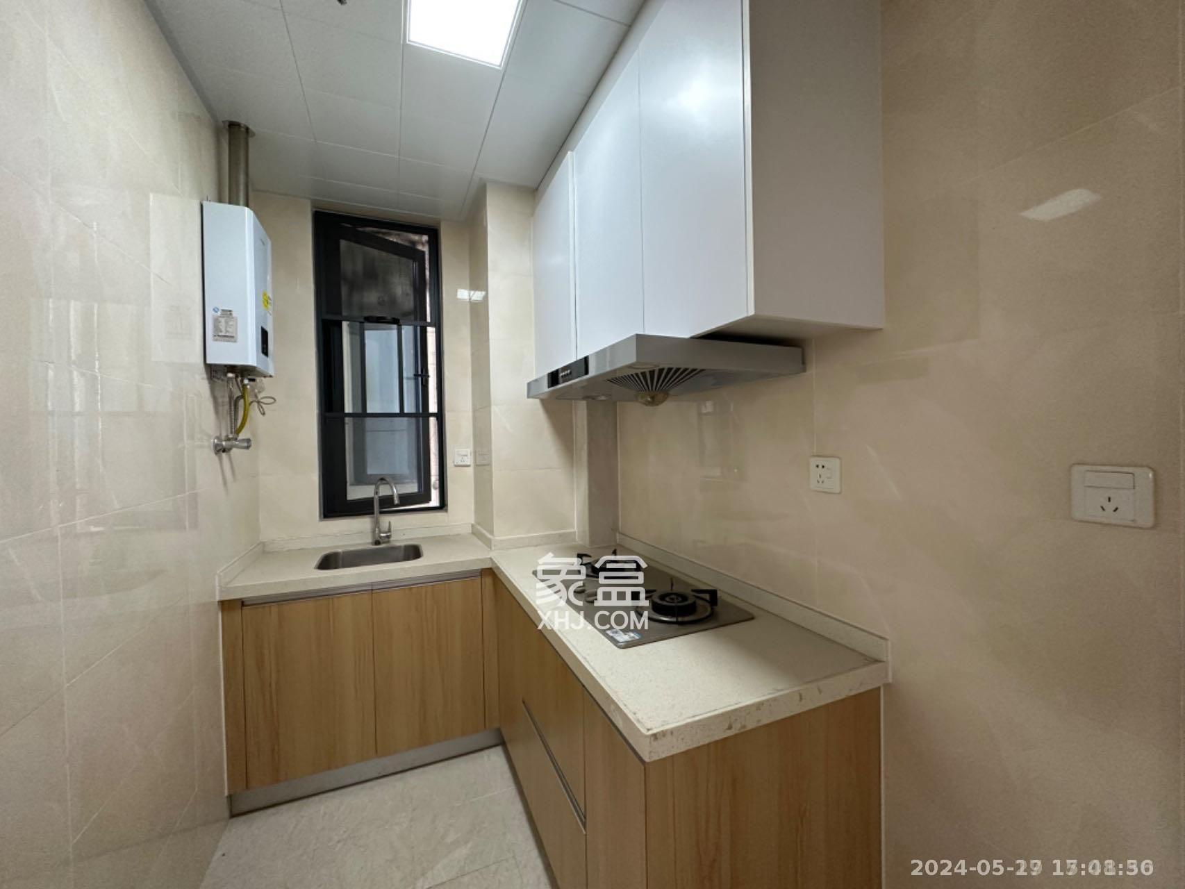 启迪协信中心  2室2厅1卫    2600.0元/月