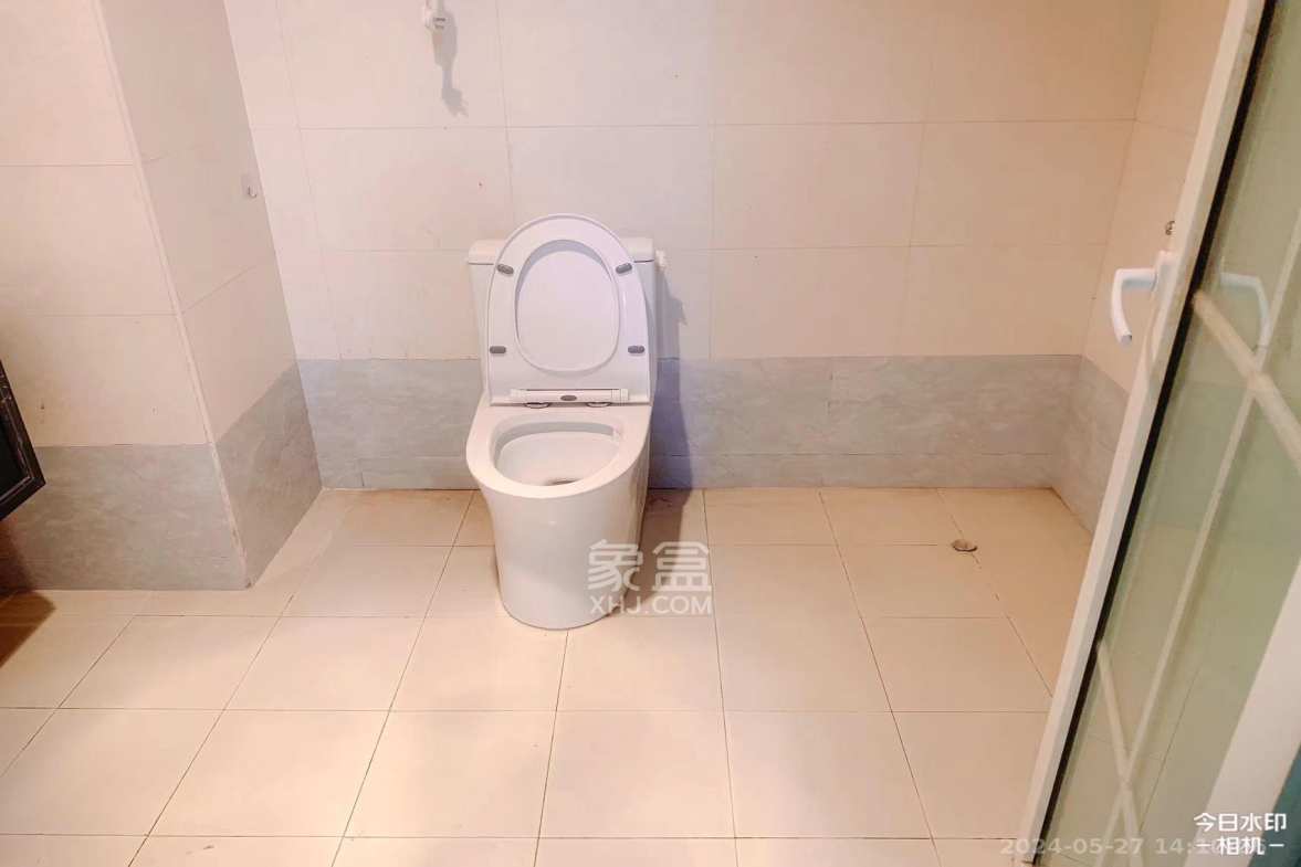 越界（天佑国际大厦）  1室1厅1卫    1800.0元/月室内图