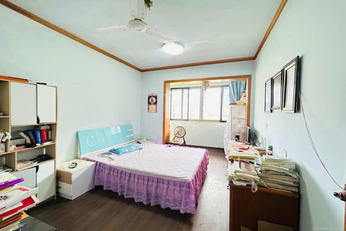 禾花园  2室2厅1卫   36.80万客厅