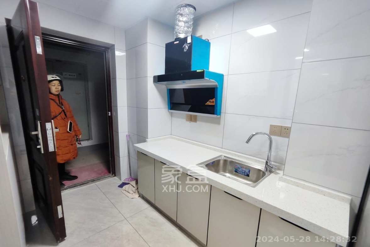 裕天国际商汇中心 0室0厅0卫 1600.0元/月 裕天国际商汇中心 0室0厅0卫 1600.0元/月室内图