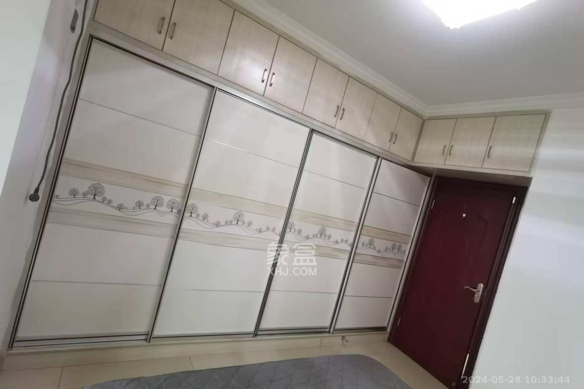 长龙湾  3室2厅1卫    2100.0元/月室内图