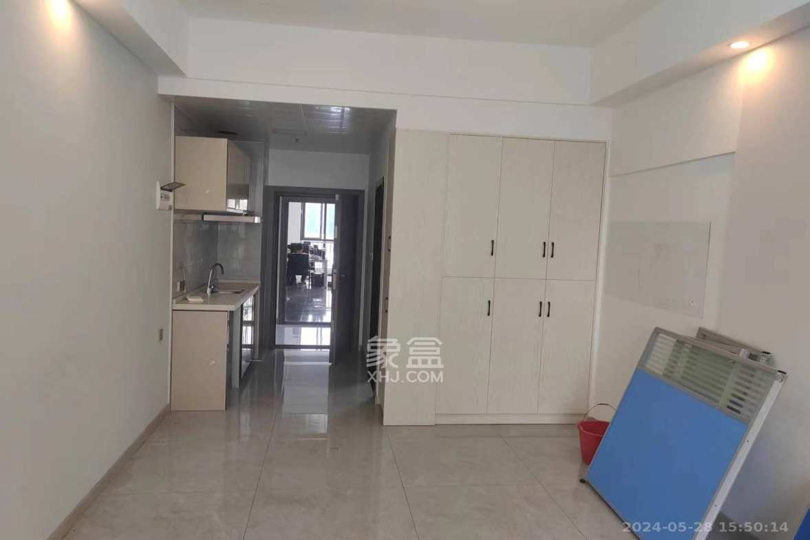 润和滨江府  1室1厅1卫    1300.0元/月室内图