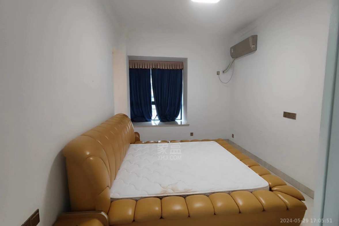 湖景名城  3室2厅2卫    2500.0元/月室内图