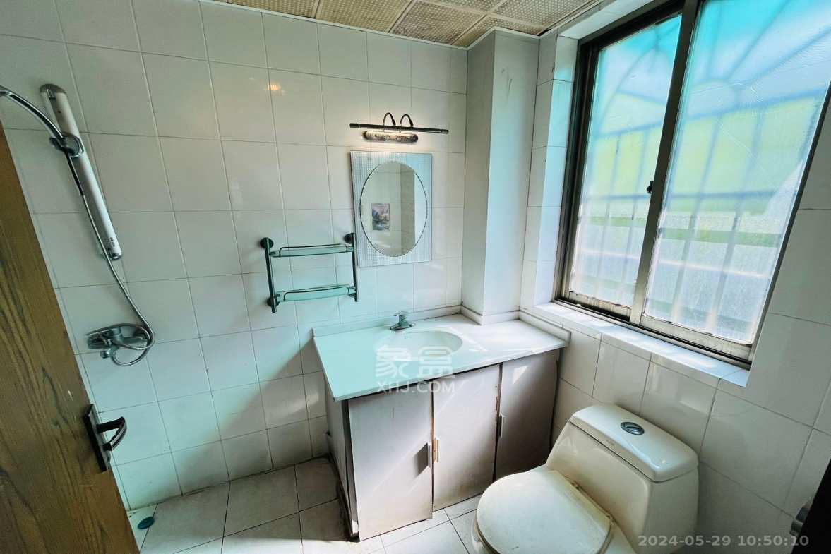 东南明苑  3室2厅1卫    3200.0元/月室内图