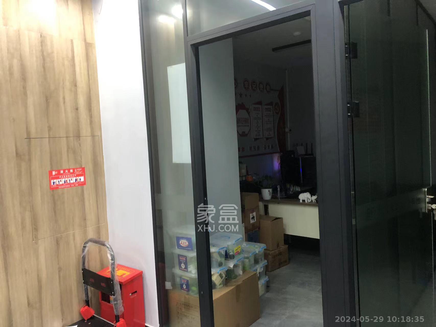 新长海广场   582.0㎡     22000.00元/月室内图