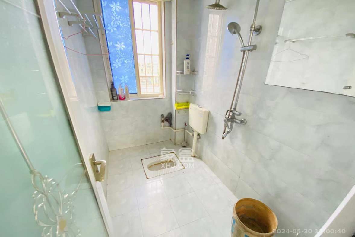 杏花园小区  3室2厅1卫    2200.0元/月室内图
