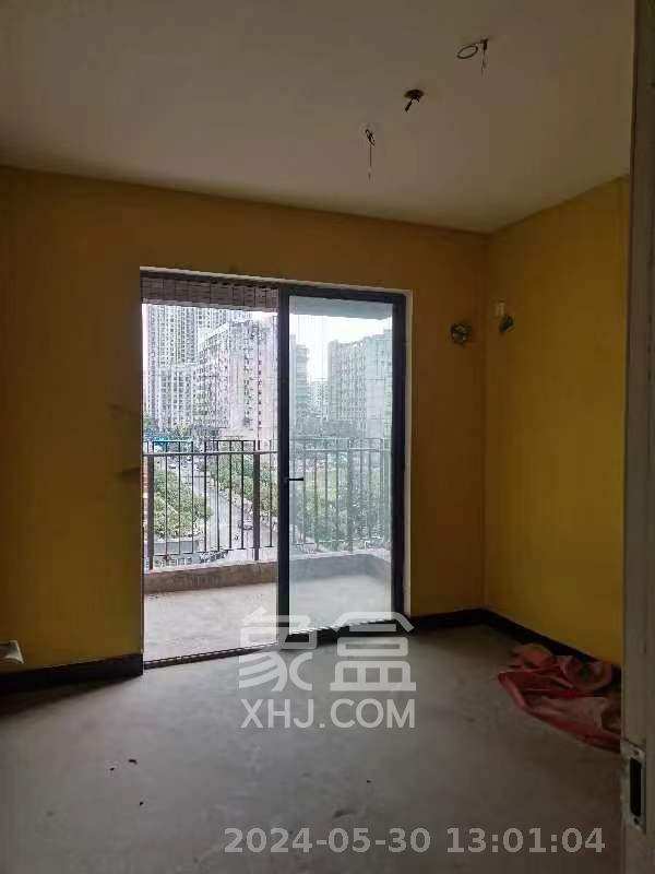 华润凤凰城二期  4室2厅1卫    1200.0元/月室内图