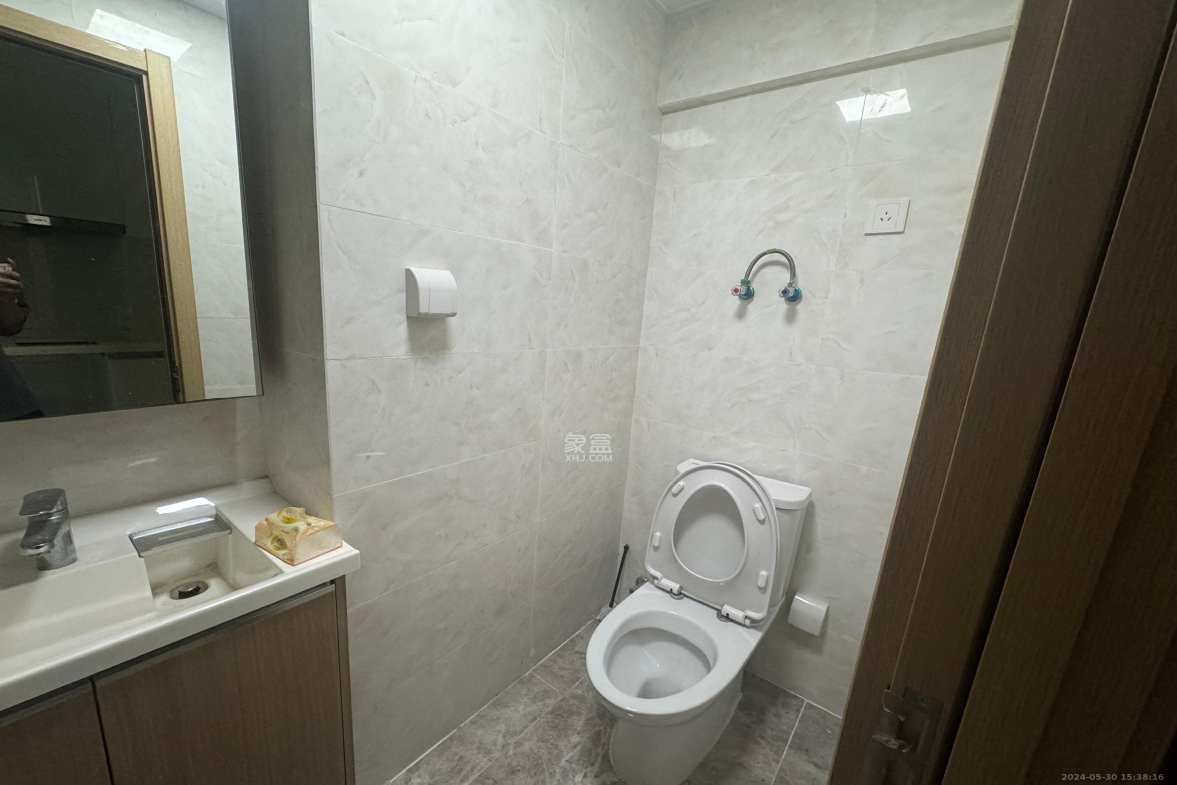 卓越浅水湾  1室1厅1卫    1500.0元/月 卓越浅水湾  1室1厅1卫    1500.0元/月室内图