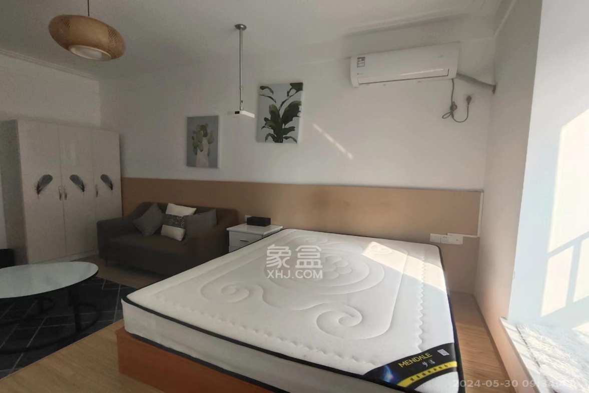 中海国际二期  1室1厅1卫    1300.0元/月室内图