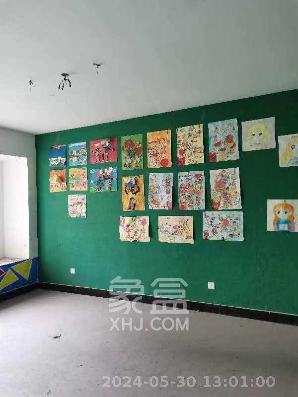 华润凤凰城二期  4室2厅1卫    1200.0元/月室内图1