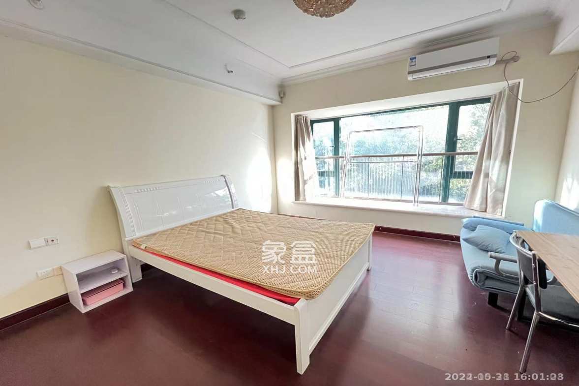 恒大华府  1室1厅1卫   1200.00元/月室内图