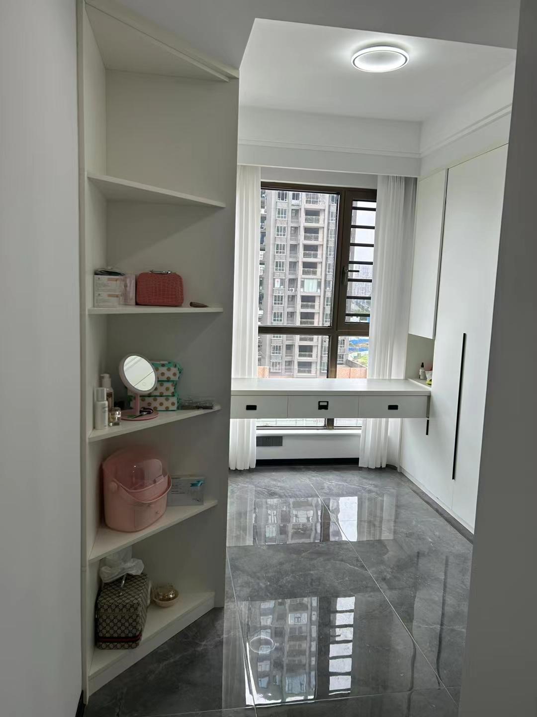 湘中北苑  4室2厅2卫    75.0万 湘中北苑  4室2厅2卫    75.0万客厅