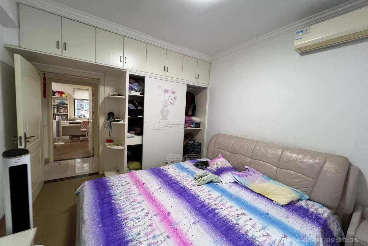 湘江名都  3室2厅2卫   2400.00元/月室内图