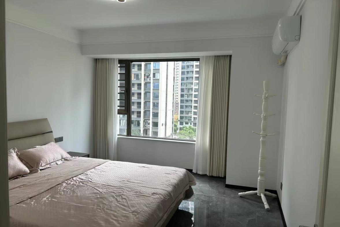 湘中北苑  4室2厅2卫    75.0万 湘中北苑  4室2厅2卫    75.0万客厅