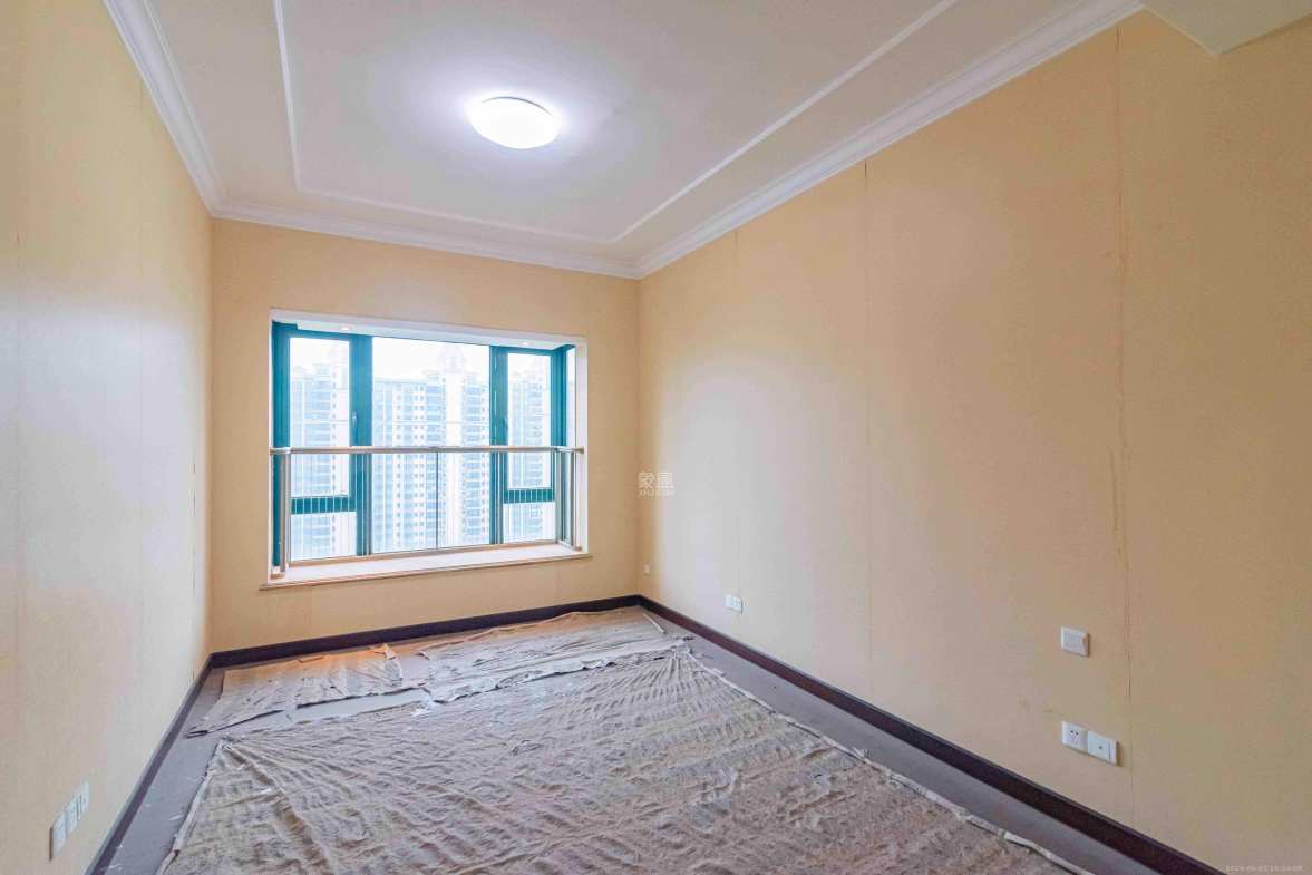 恒大雅苑  5室2厅2卫    8000.0元/月室内图